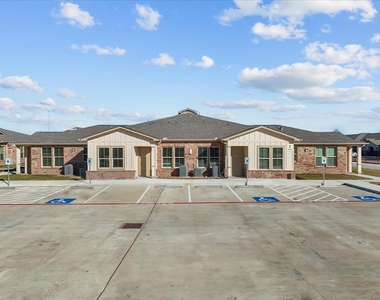 540 Hobbs Road - Photo Thumbnail 15