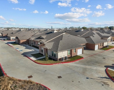 540 Hobbs Road - Photo Thumbnail 16