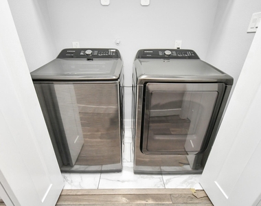3538 Noah Street - Photo Thumbnail 17