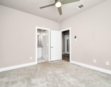 3538 Noah Street - Photo Thumbnail 3