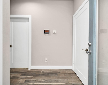 3538 Noah Street - Photo Thumbnail 1