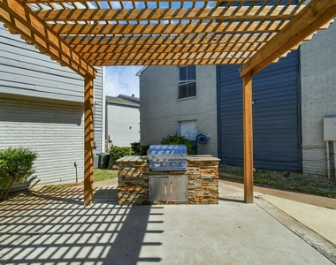 12211 Fondren - Photo Thumbnail 1