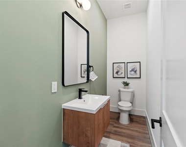 4218 Nichols Street - Photo Thumbnail 2