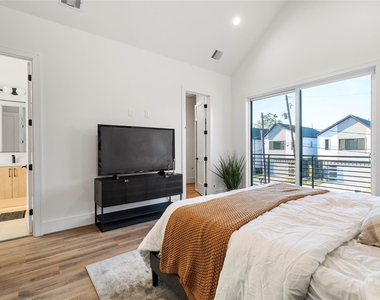 4218 Nichols Street - Photo Thumbnail 29