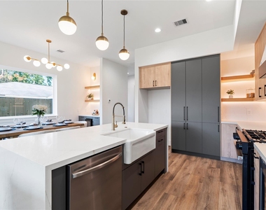 4218 Nichols Street - Photo Thumbnail 6