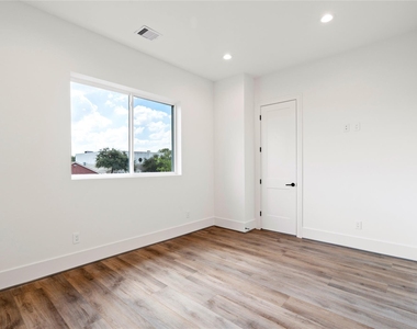 4218 Nichols Street - Photo Thumbnail 26