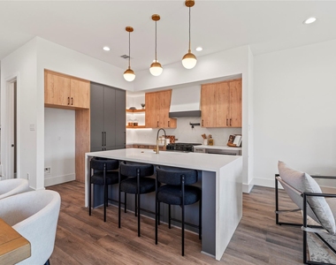 4218 Nichols Street - Photo Thumbnail 4