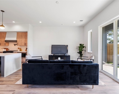 4218 Nichols Street - Photo Thumbnail 11