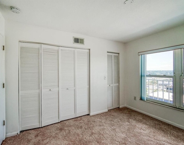 4939 Floramar Terrace - Photo Thumbnail 29