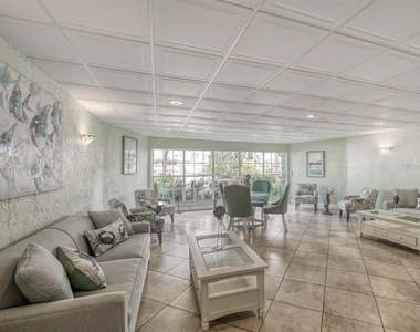 4939 Floramar Terrace - Photo Thumbnail 33