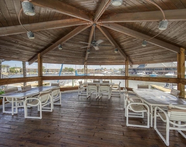 4939 Floramar Terrace - Photo Thumbnail 36