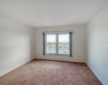 4939 Floramar Terrace - Photo Thumbnail 24