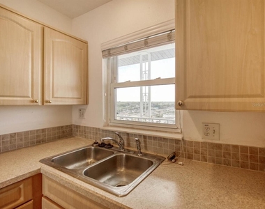 4939 Floramar Terrace - Photo Thumbnail 6