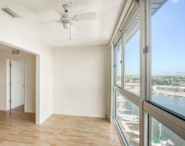 4939 Floramar Terrace - Photo Thumbnail 20
