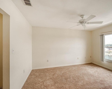 4939 Floramar Terrace - Photo Thumbnail 23