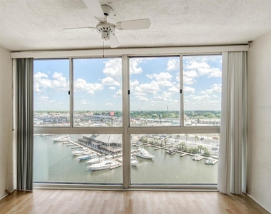 4939 Floramar Terrace - Photo Thumbnail 15