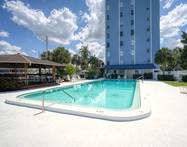 4939 Floramar Terrace - Photo Thumbnail 36