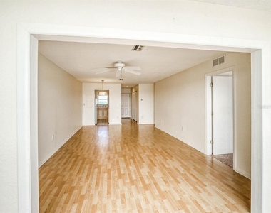 4939 Floramar Terrace - Photo Thumbnail 12