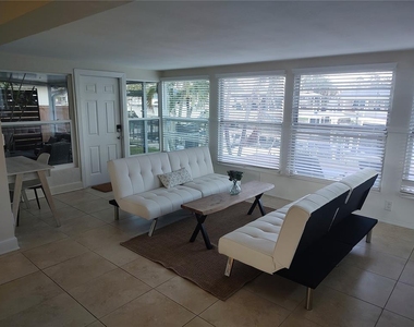 4165 13th Lane Ne - Photo Thumbnail 18