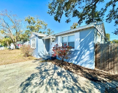 2720 Edwards Avenue S - Photo Thumbnail 2
