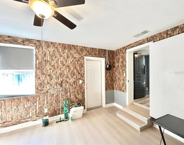 2720 Edwards Avenue S - Photo Thumbnail 16
