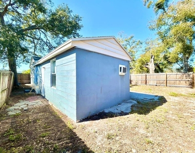 2720 Edwards Avenue S - Photo Thumbnail 19