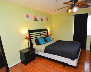 10265 Gandy Boulevard N - Photo Thumbnail 20