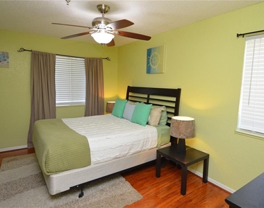 10265 Gandy Boulevard N - Photo Thumbnail 32