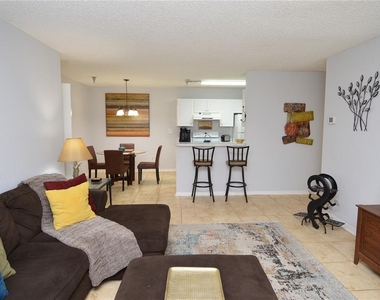 10265 Gandy Boulevard N - Photo Thumbnail 4