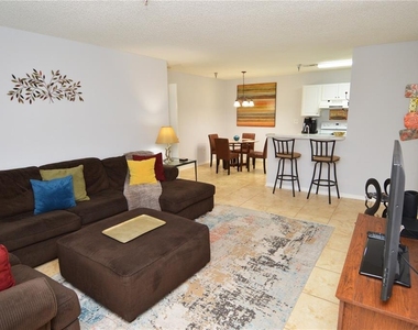 10265 Gandy Boulevard N - Photo Thumbnail 14