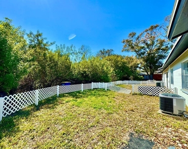629 Wildwood Way - Photo Thumbnail 16