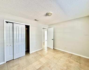 627 Wildwood Way - Photo Thumbnail 10
