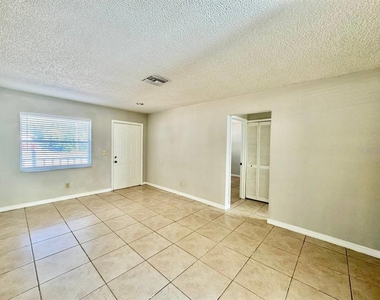 627 Wildwood Way - Photo Thumbnail 3