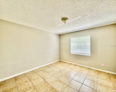 627 Wildwood Way - Photo Thumbnail 12