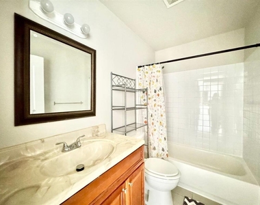 627 Wildwood Way - Photo Thumbnail 11