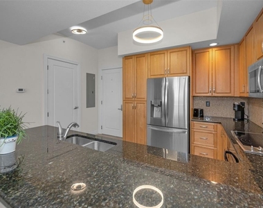331 Cleveland Street - Photo Thumbnail 17