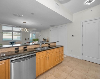 331 Cleveland Street - Photo Thumbnail 16