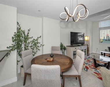 331 Cleveland Street - Photo Thumbnail 9
