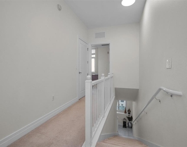 331 Cleveland Street - Photo Thumbnail 20