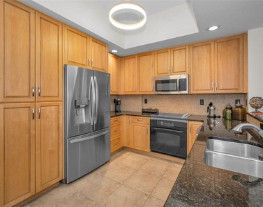331 Cleveland Street - Photo Thumbnail 14