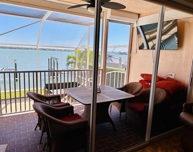 202 Sand Key Estates Drive - Photo Thumbnail 18