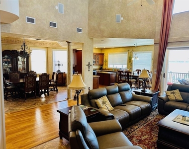 202 Sand Key Estates Drive - Photo Thumbnail 6