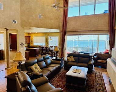 202 Sand Key Estates Drive - Photo Thumbnail 5