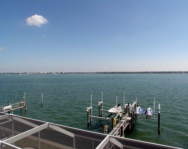 202 Sand Key Estates Drive - Photo Thumbnail 10
