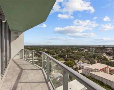 777 3rd Ave N - Photo Thumbnail 2