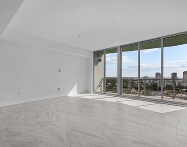 777 3rd Ave N - Photo Thumbnail 16
