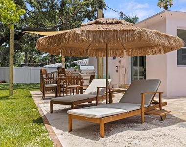 1579 Bayshore Boulevard - Photo Thumbnail 3