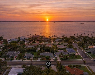 1579 Bayshore Boulevard - Photo Thumbnail 36