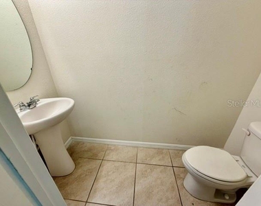 9035 Carlotta Way - Photo Thumbnail 10