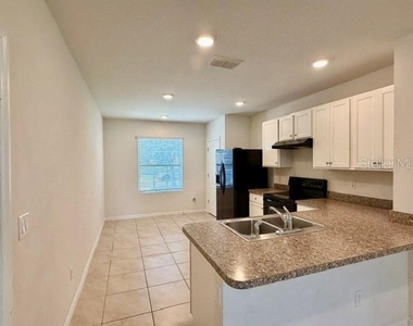 9035 Carlotta Way - Photo Thumbnail 5